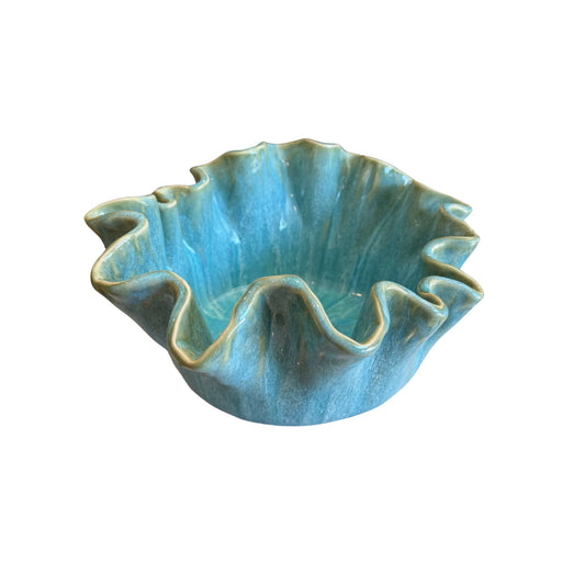 Ruffled ceramic bowl, alternate angle