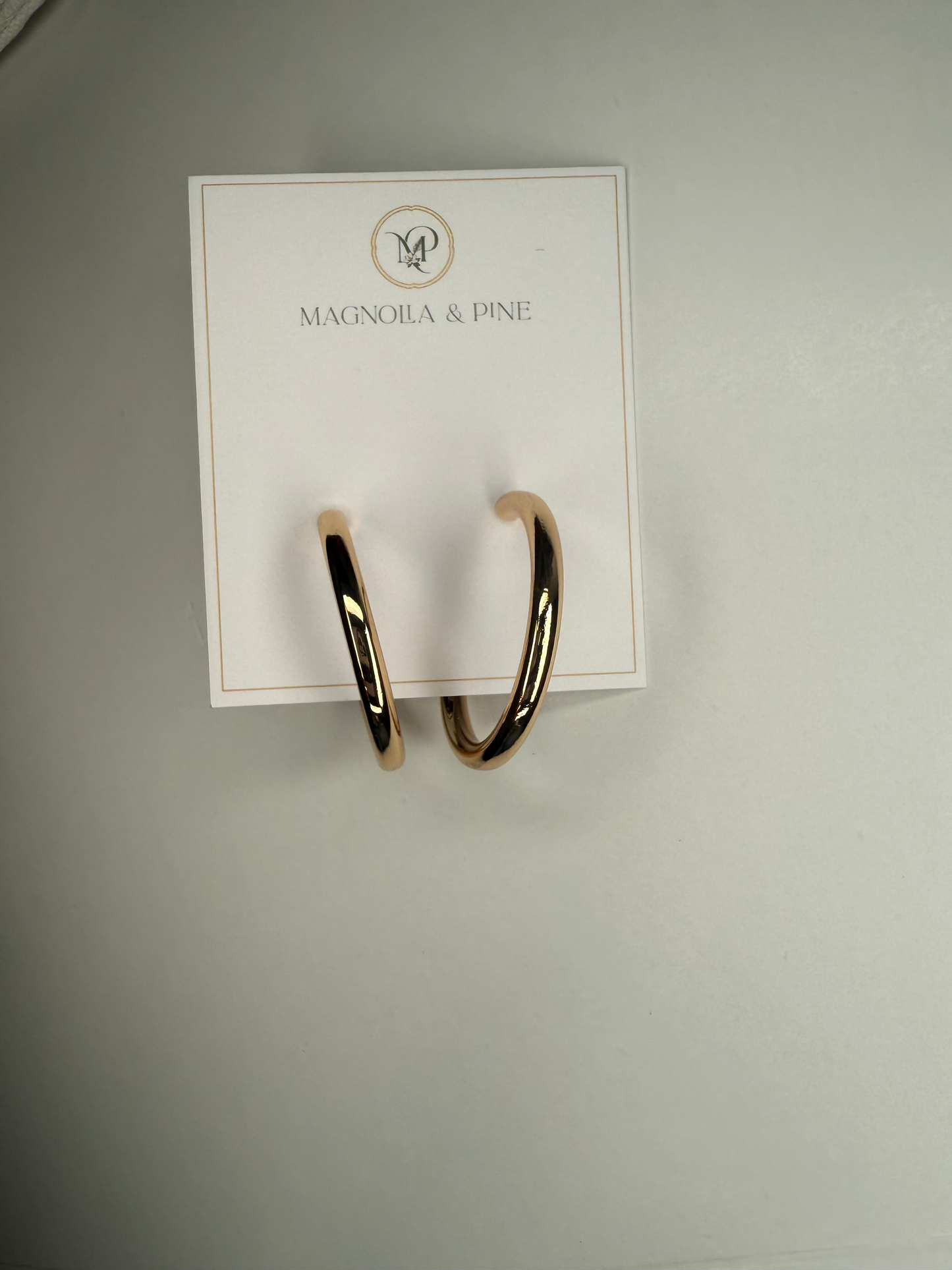 Thick Gold Hoop M