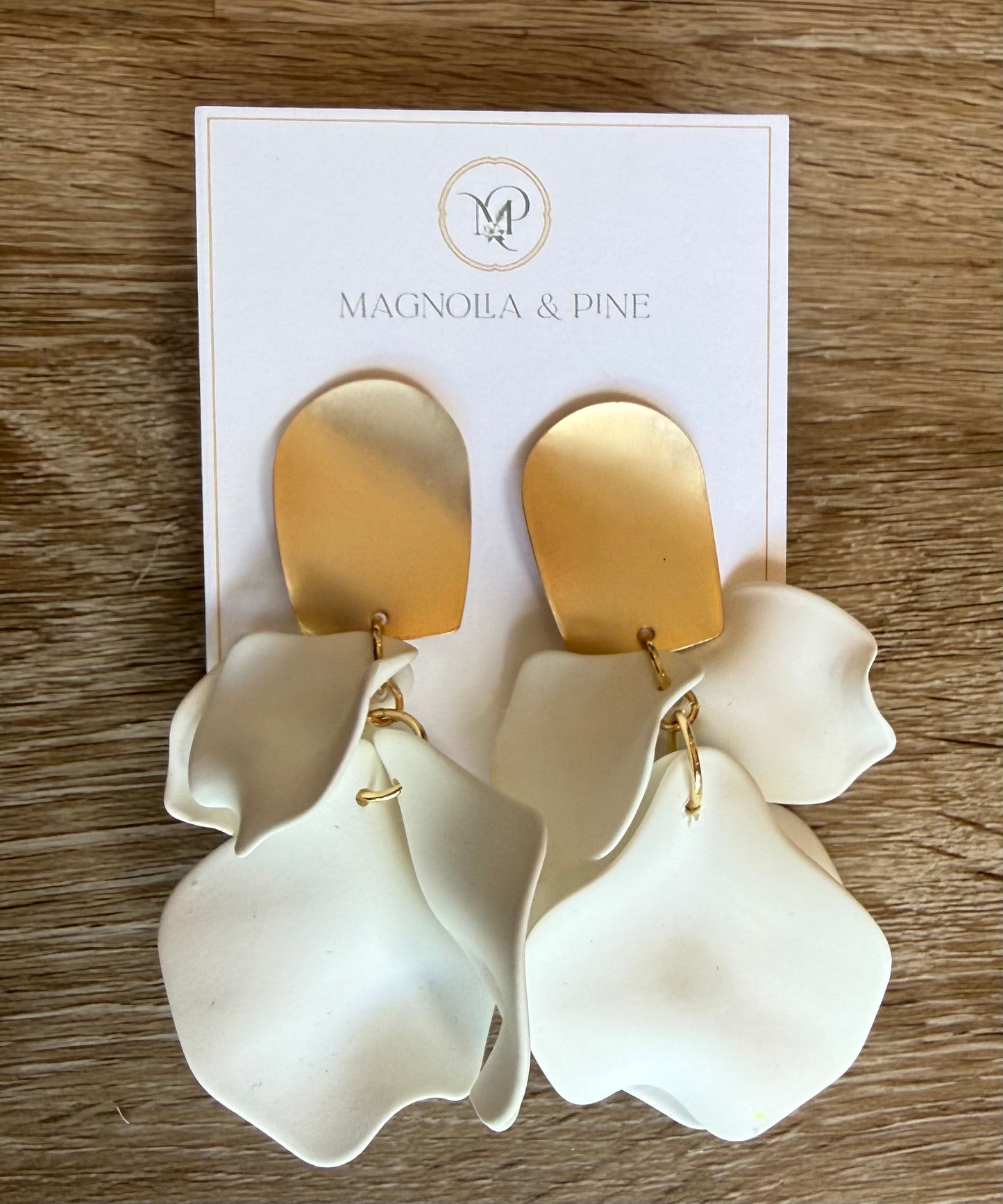 Dangle Petals