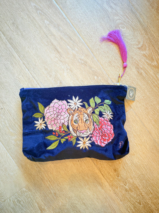 Tiger Pouch