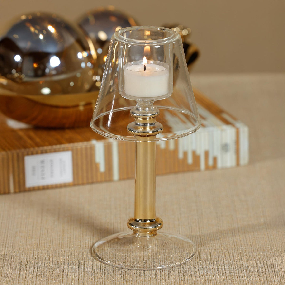 Isola glass tealight lamp, lit